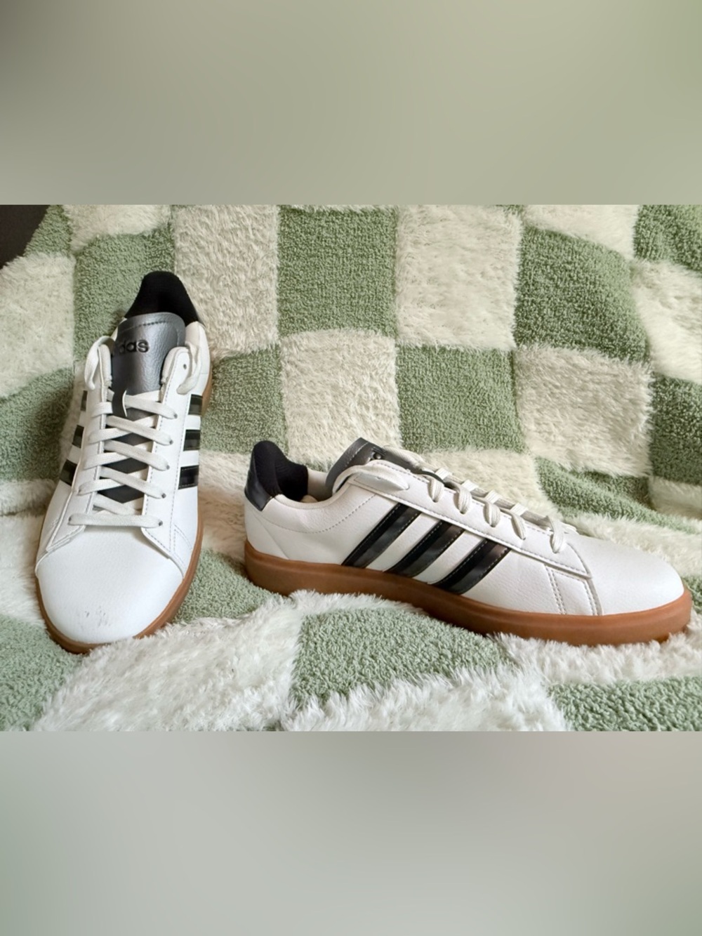 Adidas VL Court White Black Gum Men’s Size X Clean Casual Sneakers NWOT